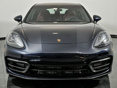 Used 2021 Porsche Panamera image 4