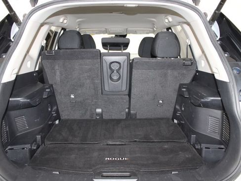 Used 2020 Nissan Rogue SV AWD/4WD image 14