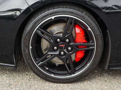 Used 2022 Chevrolet Corvette Stingray Premium Cpe w/ Z51 Performance Package RWD image 43