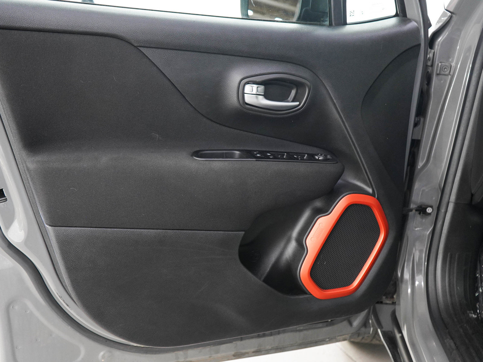 Used 2020 Jeep Renegade Sport AWD/4WD image 18