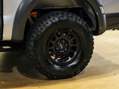 Used 2023 Ford F150 Raptor AWD/4WD image 47