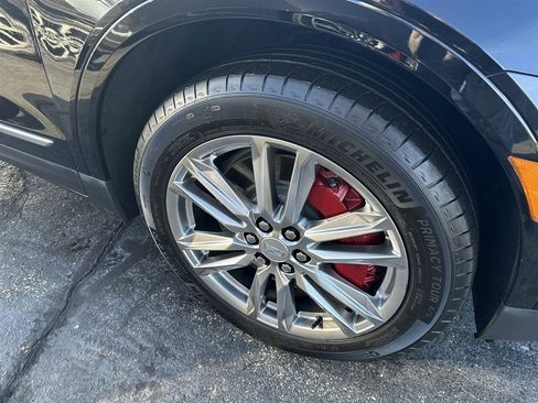 Certified 2022 Cadillac XT5 Sportv w/ Technology Package AWD/4WD image 10