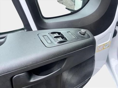 New 2025 RAM ProMaster 2500 w/ Quick Order Package 22G SLT image 10