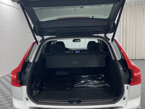 New 2025 Volvo XC60 T8 Plus w/ Protection Package Premier image 18