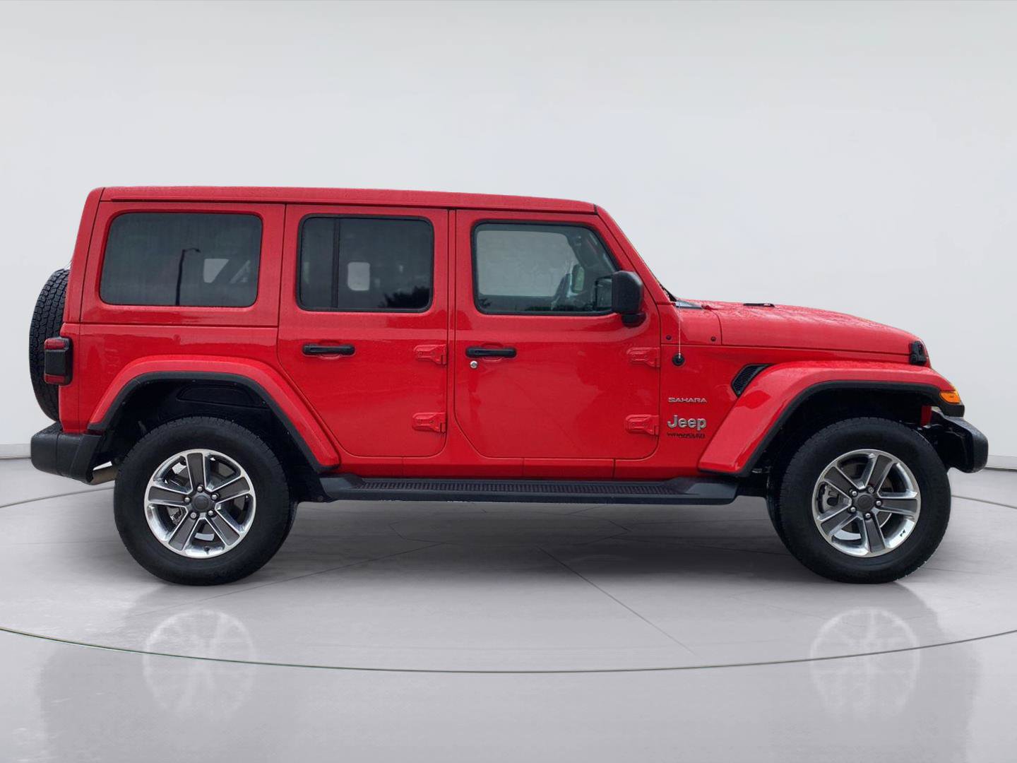 Used 2022 Jeep Wrangler Unlimited Sahara w/ Cold Weather Group AWD/4WD image 6