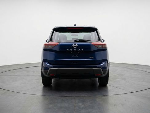 Used 2025 Nissan Rogue SV image 7