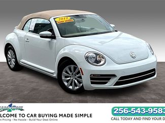 Used 2019 Volkswagen Beetle 2.0T SE image 1