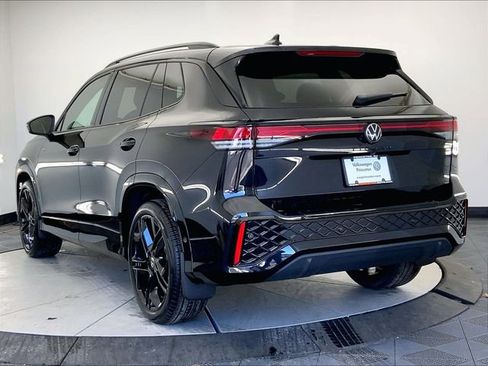 New 2026 Volkswagen Tiguan SE R-Line AWD/4WD image 2