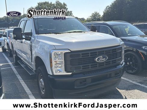 Used 2026 Ford F250 XL AWD/4WD image 1