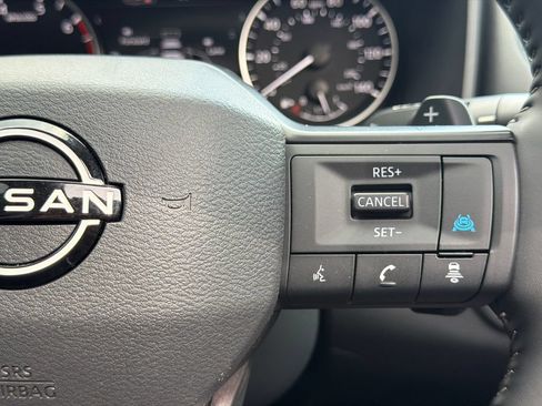 Used 2026 Nissan Rogue Dark Armor FWD image 30