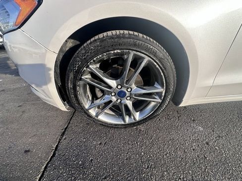 Used 2016 Ford Fusion Titanium image 9