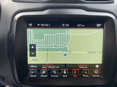 Certified 2023 Jeep Renegade Latitude w/ Premium Group AWD/4WD image 15