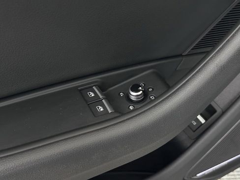 Used 2018 Audi A5 2.0T Premium Plus w/ Premium Plus image 19