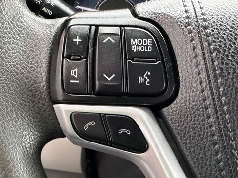 Used 2020 Toyota Sienna LE FWD image 30