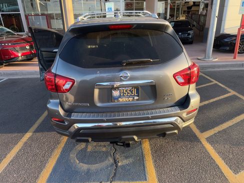 Used 2020 Nissan Pathfinder SL AWD/4WD image 4