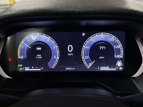 Used 2025 Jeep Grand Cherokee Altitude AWD/4WD image 12