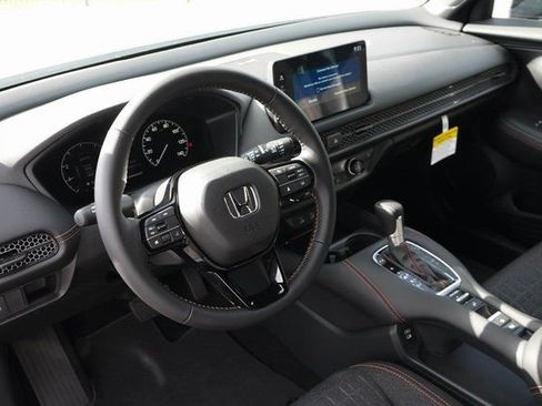 New 2026 Honda HR-V Sport image 3