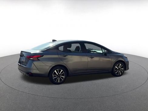 Used 2025 Nissan Versa SV image 15