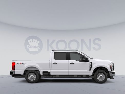 New 2026 Ford F250 XL w/ XL Chrome Package image 7
