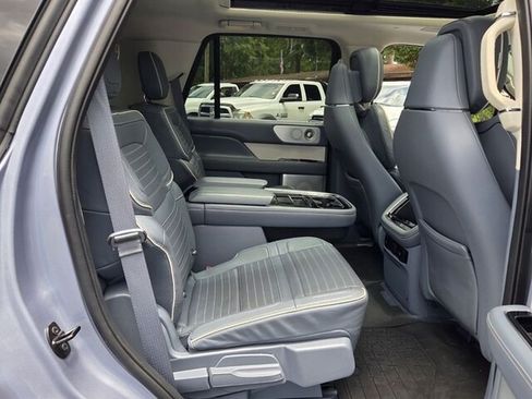 Used 2024 Lincoln Navigator Black Label AWD/4WD image 18