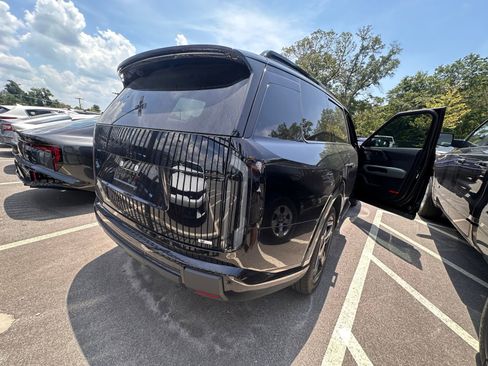 Used 2027 Kia Telluride SX Prestige X-Line w/ Towing Package AWD/4WD image 2