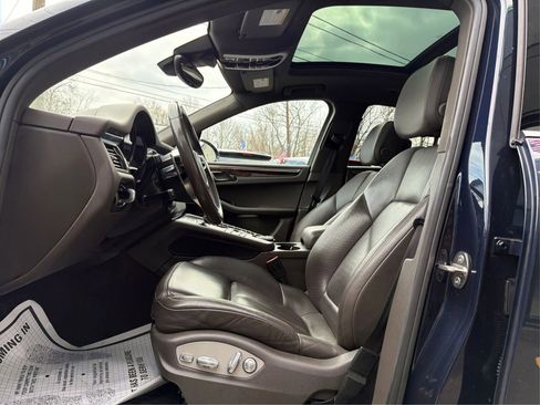 Used 2017 Porsche Macan S image 19