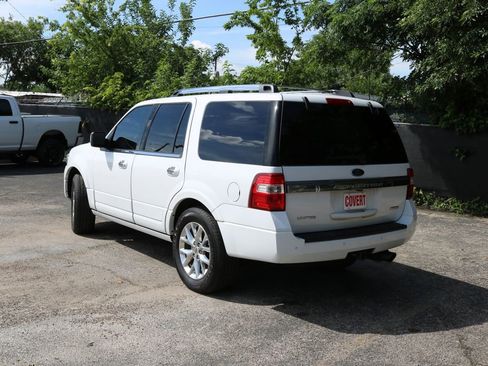 Used 2017 Ford Expedition Limited w/ Equipment Group 301A RWD image 3