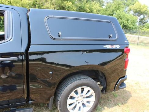 Used 2021 Chevrolet Silverado 1500 Custom AWD/4WD image 10