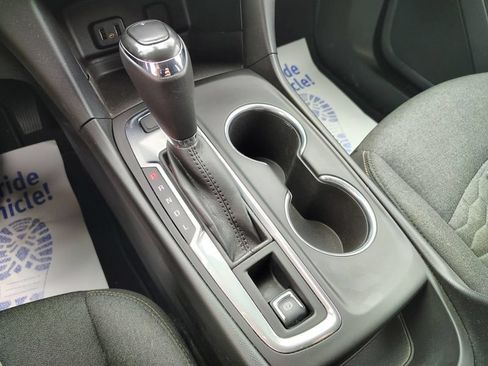Certified 2018 Chevrolet Equinox LT FWD image 36