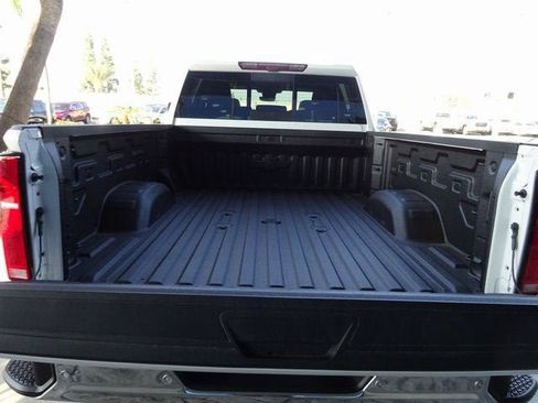 New 2026 Chevrolet Silverado 2500 LTZ w/ LTZ Premium Package AWD/4WD image 7