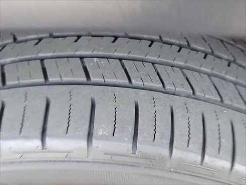 Certified 2018 Jeep Grand Cherokee Limited RWD image 22