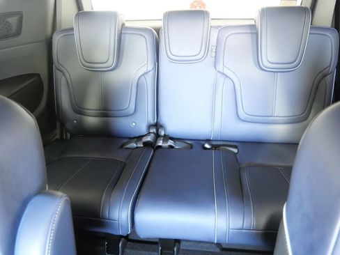 New 2026 INFINITI QX80 4WD image 17