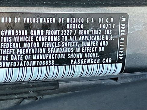 Used 2018 Volkswagen Beetle 2.0T Coast image 30