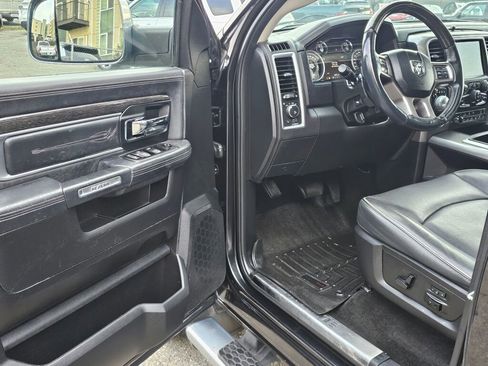 Used 2015 RAM 1500 Laramie Limited image 18