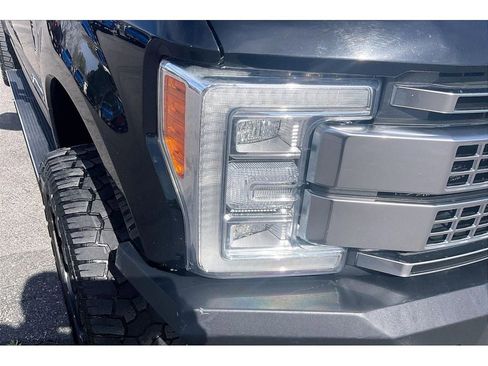 Used 2017 Ford F350 Platinum w/ Platinum Ultimate Package AWD/4WD image 30