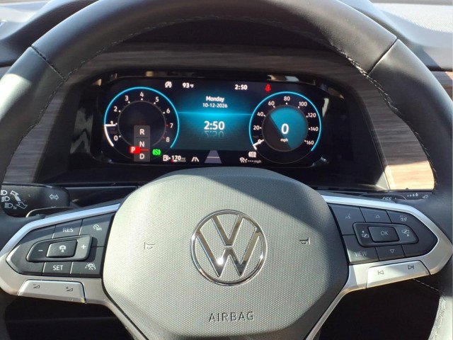 Certified 2025 Volkswagen Atlas SEL Premium R-Line AWD/4WD image 24