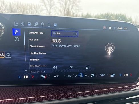 Used 2024 Chevrolet Traverse Z71 w/ Enhanced Driving Package image 25