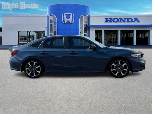 Used 2025 Honda Civic Sport Touring image 7