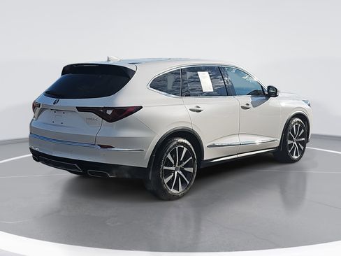 Used 2026 Acura MDX FWD w/ Technology Package image 3