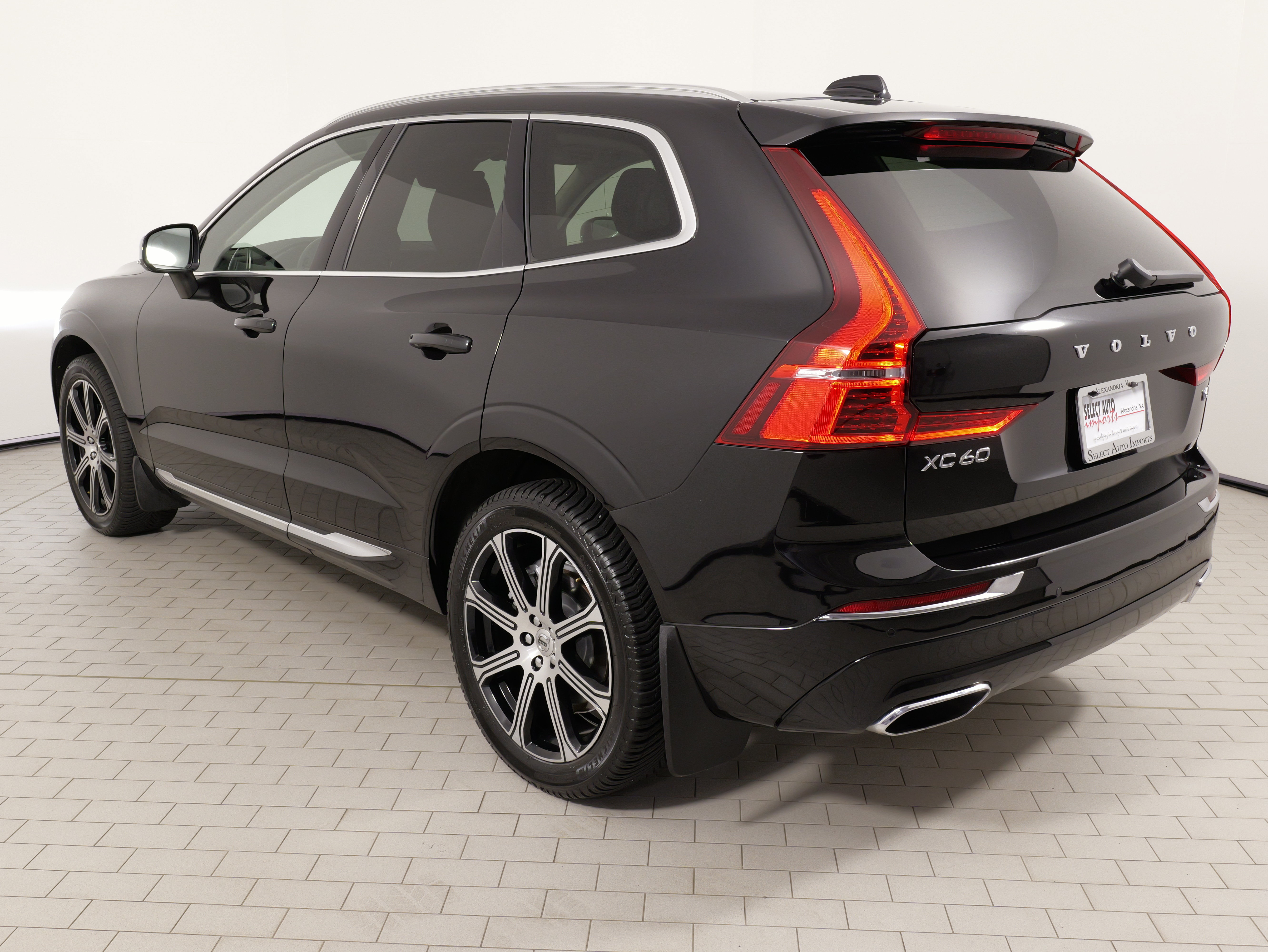 Used 2021 Volvo XC60 T6 Inscription w/ Advanced Package AWD/4WD image 14