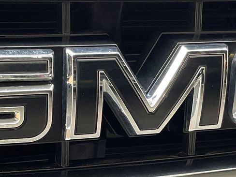 Used 2024 GMC Sierra 1500 AT4 w/ Technology Package AWD/4WD image 6