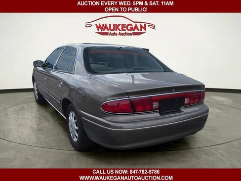 Used 2002 Buick Century Custom w/ Custom Premium Pkg FWD image 4