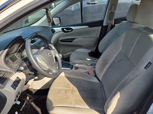 Used 2016 Nissan Sentra S image 5