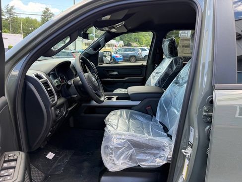 New 2026 RAM 1500 Express AWD/4WD image 11
