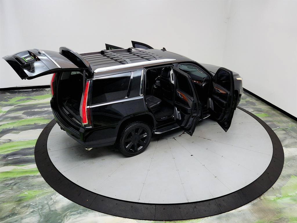 Used 2019 Cadillac Escalade Luxury AWD/4WD image 37