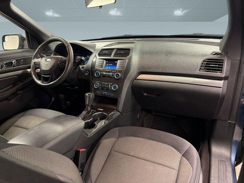 Used 2018 Ford Explorer XLT FWD image 29