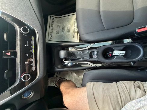 Used 2022 Toyota Corolla LE w/ Carpet Mat Package (TMS) FWD image 26