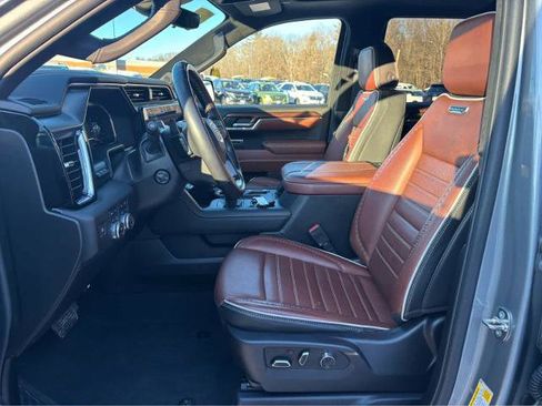 Used 2024 GMC Sierra 1500 Denali Ultimate image 17