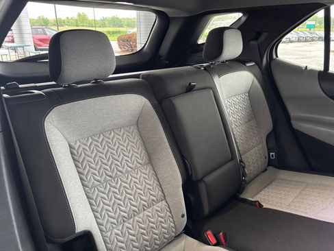 Used 2023 Chevrolet Equinox LT w/ LPO, Floor Liner Package FWD image 19