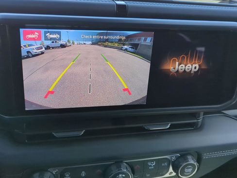 New 2026 Jeep Wrangler Unlimited Sahara AWD/4WD image 17